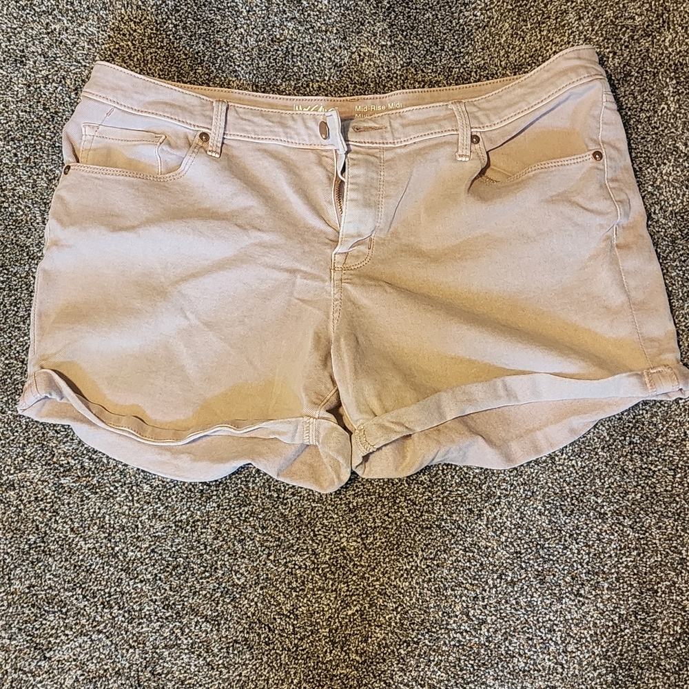 Junior's Light Pink Shorts Mossimo Denim, Size 16/33R, 4" Inseam